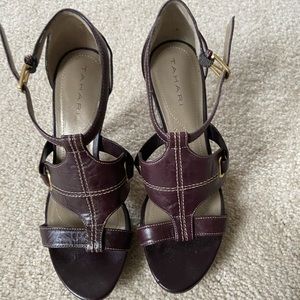 Tahari sandals